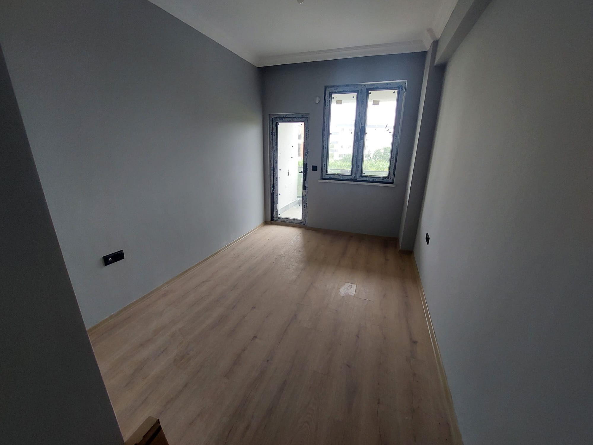 KUMBAŞI MAHALLESİ SAHİLE ÇOK YAKIN SATILIK 2+1
